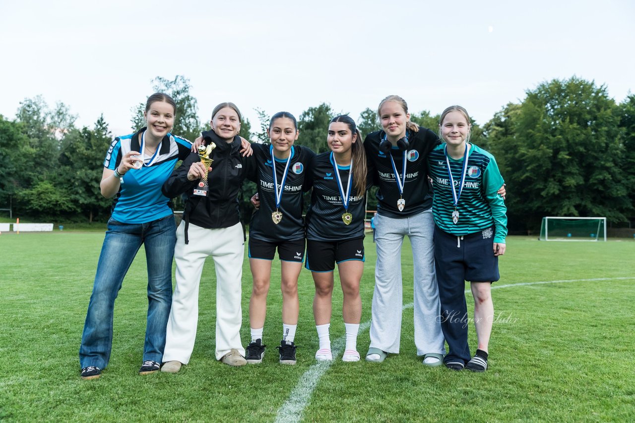 Bild 132 - Loewinnen Cup